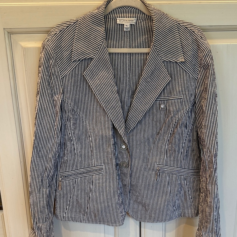 Chic Striped Blazer in charcoal  and White